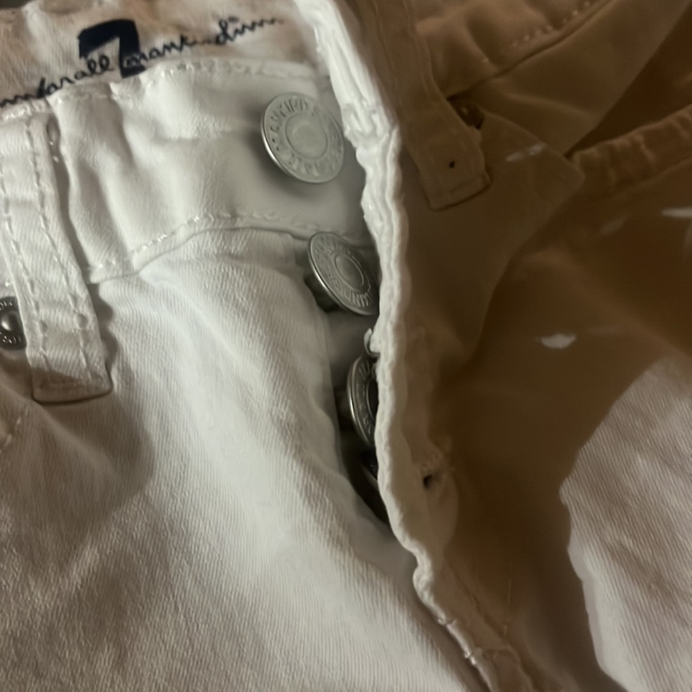 White button fly shorts - Picture 5 of 5